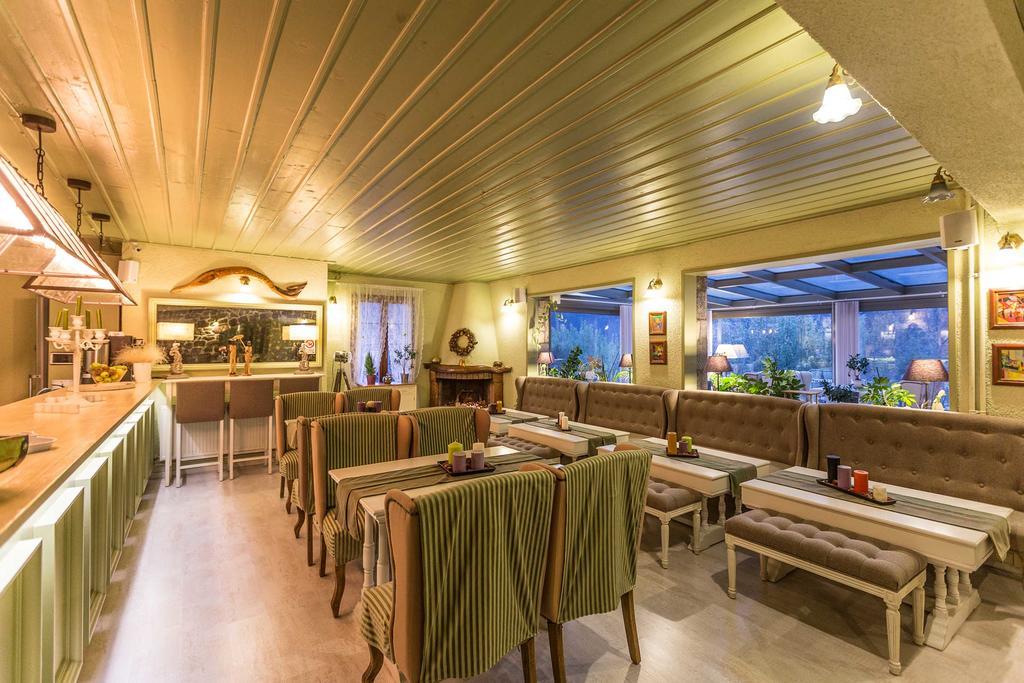 Boutique Hotel Skamnos Arachova Bagian luar foto